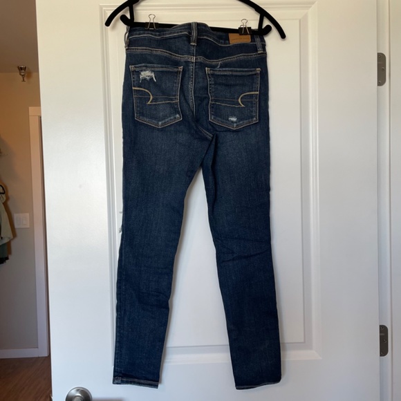 Women’s American Eagle Distressed High Rise Jeggings Size 6 *SHORT* - Picture 2 of 4